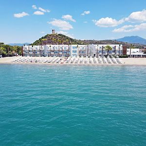 Eleamare Resort